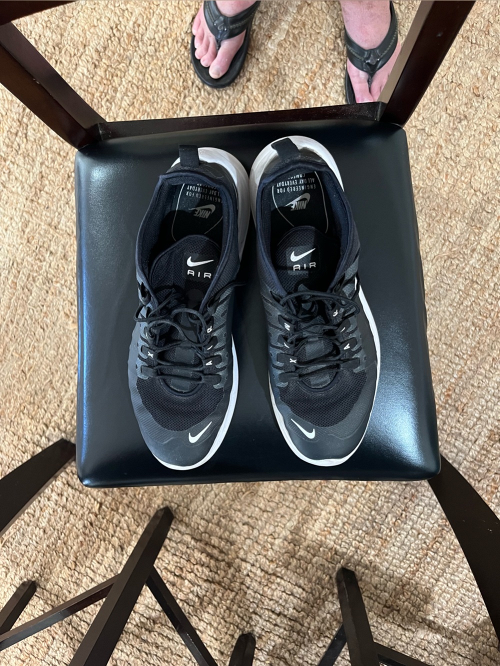 Nike Men's Black and White Air Running Shoes